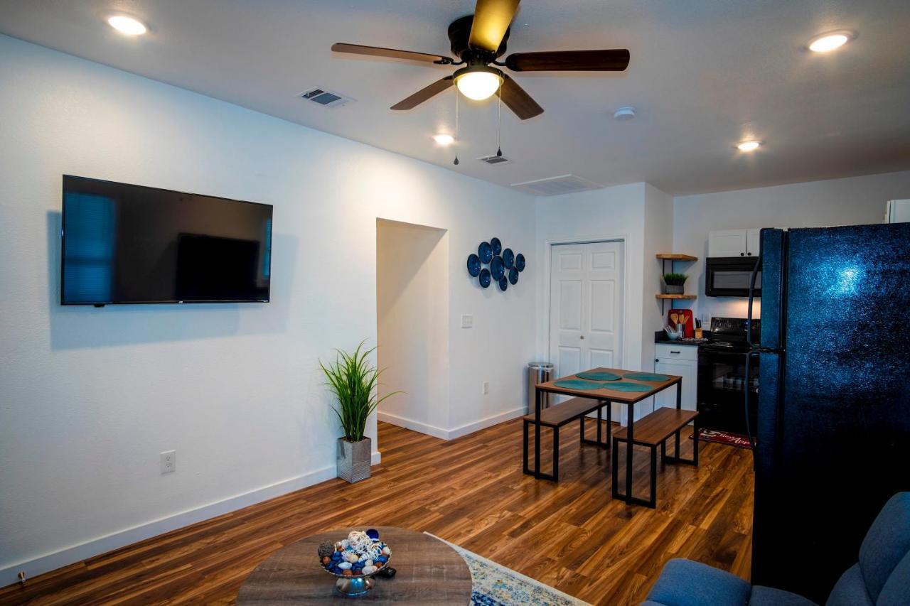 Downtown View Cozy 2br1ba Sleeps 8 Appartement San Antonio